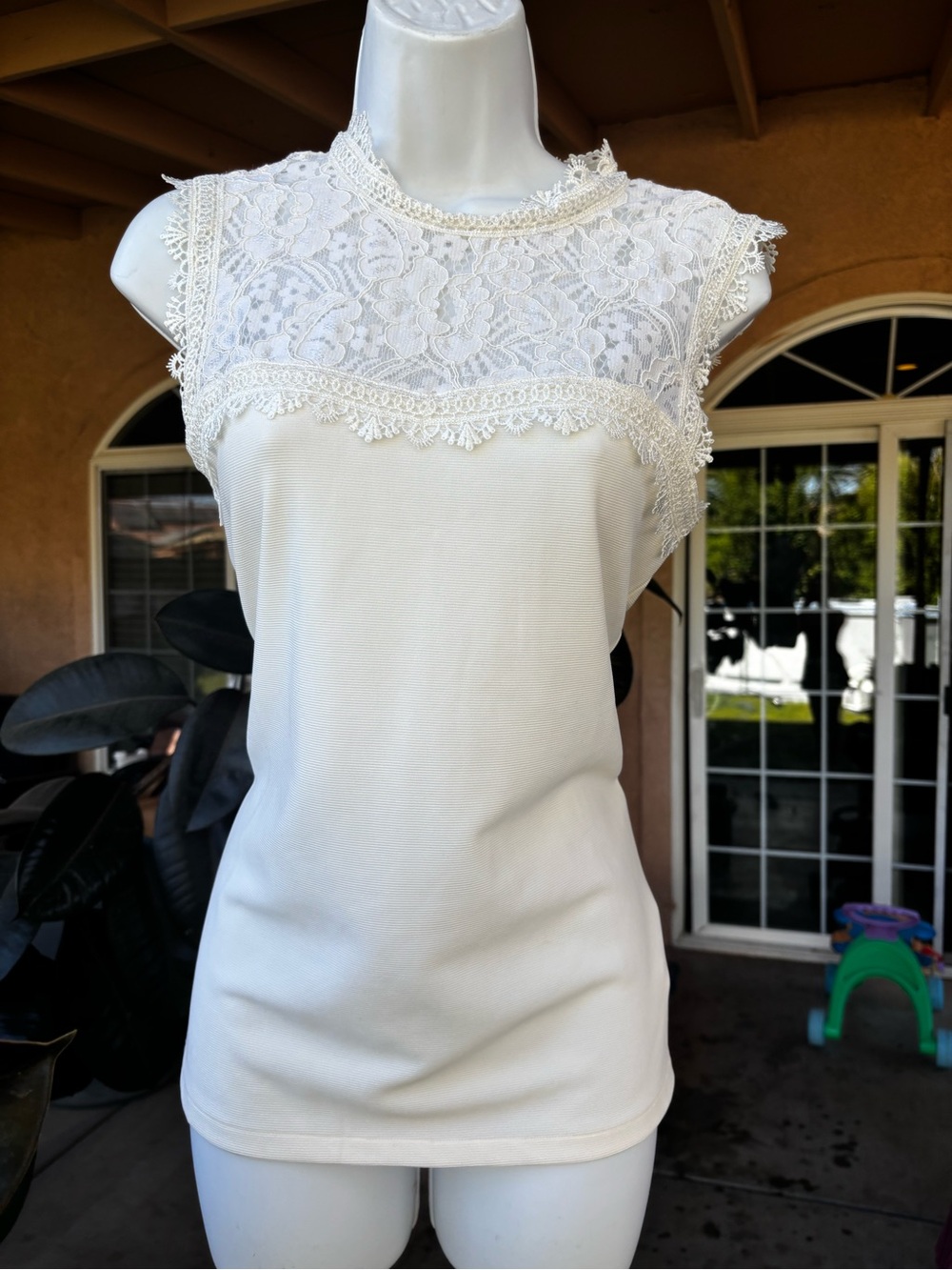 H&M Cream Lace Yoke Sleeveless Camisole